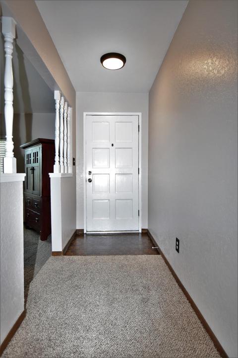 180 Pedras Rd, Turlock, CA 95382 photo 2