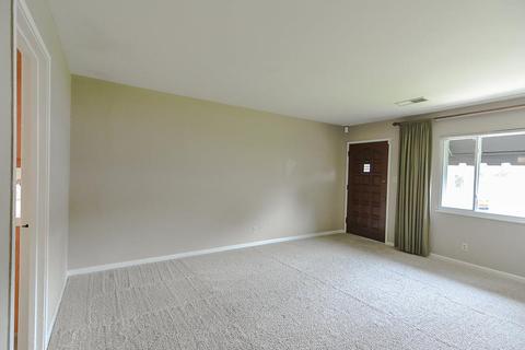 135 E Whittier Ave, Tracy, CA 95376 photo 3