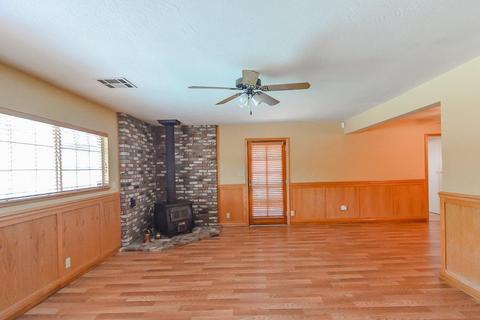 135 E Whittier Ave, Tracy, CA 95376 photo 5