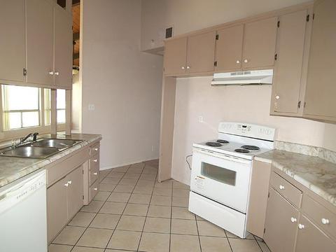 3208 Shane Ln, Modesto, CA 95355 photo 9