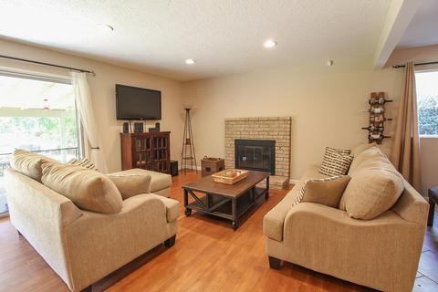 5234 Locust Ave, Carmichael, CA 95608 photo 10