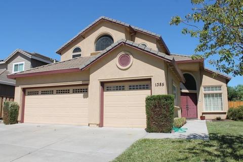 1385 Yorkshire Loop, Tracy, CA 95376 photo 1