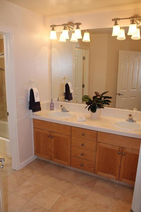 1385 Yorkshire Loop, Tracy, CA 95376 photo 14