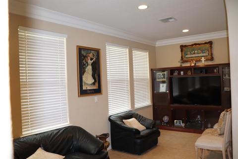 1940 Trail Way, Turlock, CA 95382 photo 2