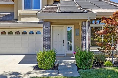 709 Williams St, Tracy, CA 95376 photo 2