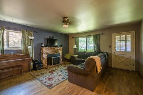 1908 Debonaire Ct, Modesto, CA 95350 photo 4