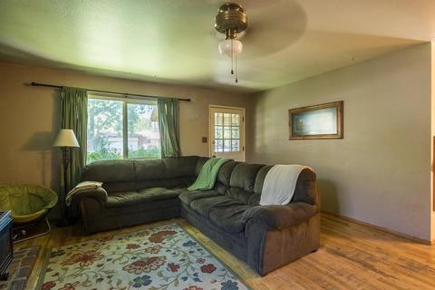 1908 Debonaire Ct, Modesto, CA 95350 photo 3