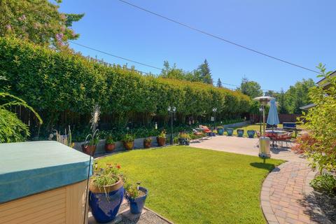 4257 Jan Dr, Carmichael, CA 95608 photo 28