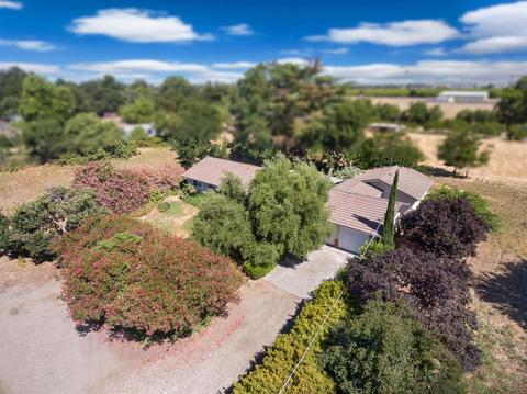 5151 E Harney Ln, Lodi, CA 95240 photo 8