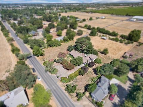 5151 E Harney Ln, Lodi, CA 95240 photo 7