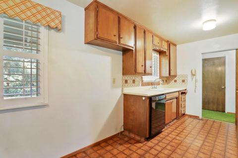 5151 E Harney Ln, Lodi, CA 95240 photo 12