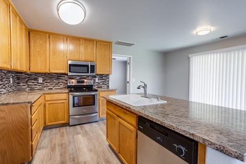 4012 Royal Windsor Dr, Salida, CA 95368 photo 2