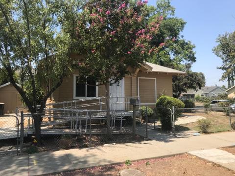 605 S Madison, Modesto, CA 95351 photo 2