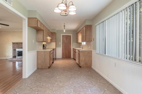 1501 E Coolidge Ave, Modesto, CA 95355 photo 8