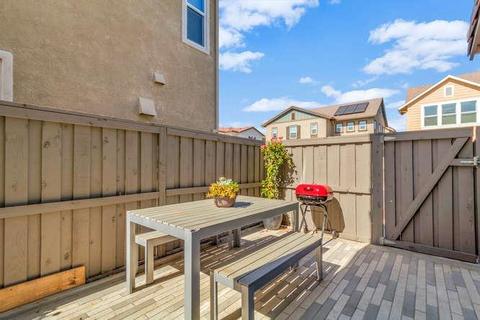 1709 Vine St, Davis, CA 95616 photo 32