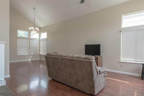 3225 Sutton Dr, Riverbank, CA 95367 photo 6