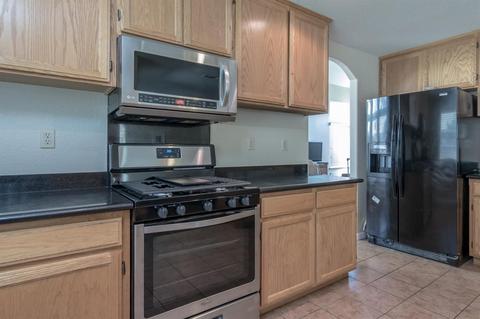 3225 Sutton Dr, Riverbank, CA 95367 photo 8