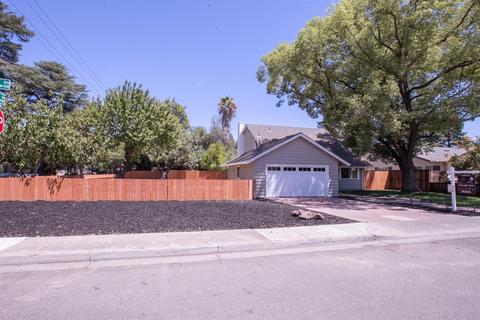 1124 Brady Ave, Modesto, CA 95350 photo 2