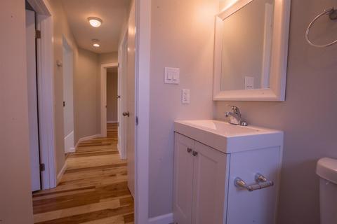 1124 Brady Ave, Modesto, CA 95350 photo 22