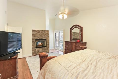 2065 Foothill Ranch Dr, Tracy, CA 95377 photo 4