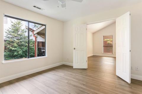 2065 Foothill Ranch Dr, Tracy, CA 95377 photo 11