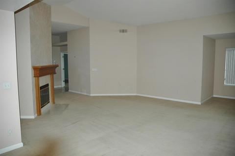 650 Comstock Ln, Manteca, CA 95336 photo 4