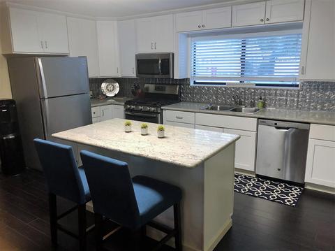 1233 Enslen Ave, Modesto, CA 95350 photo 2