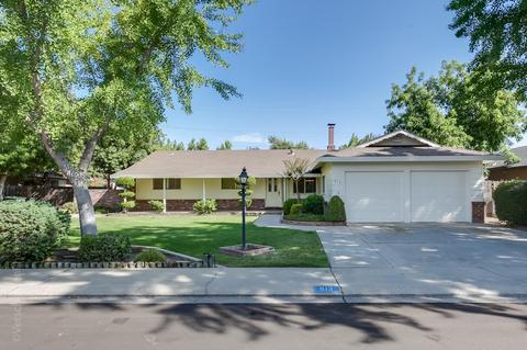 913 Crestwood Dr, Modesto, CA 95350 photo 1
