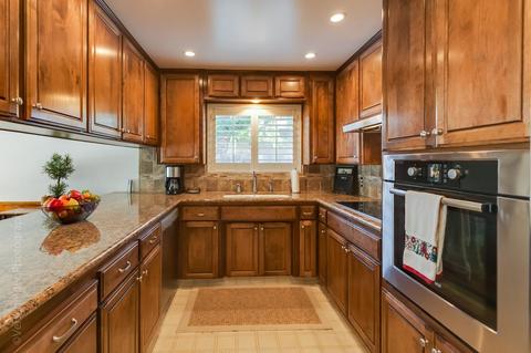 913 Crestwood Dr, Modesto, CA 95350 photo 17