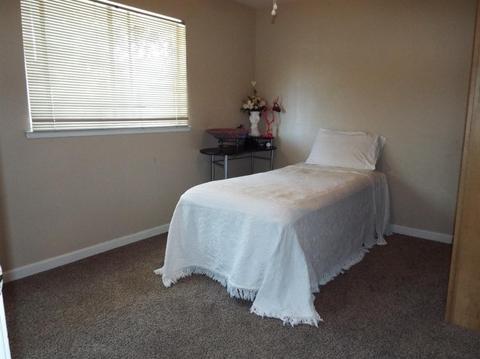 581 Curt Ct, Turlock, CA 95382 photo 13