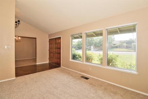 4436 Woodview St, Carmichael, CA 95608 photo 8