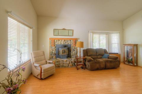 2310 Elm St, Sutter, CA 95982 photo 4
