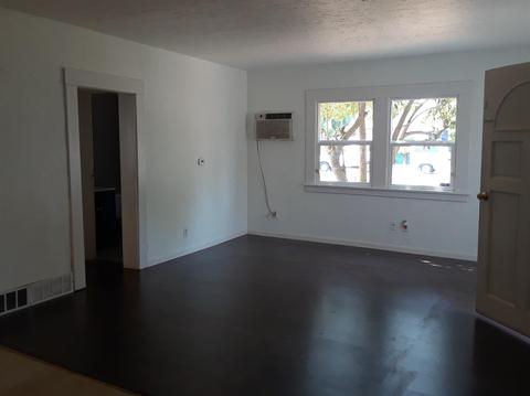 224 Daisy Ave, Lodi, CA 95240 photo 3