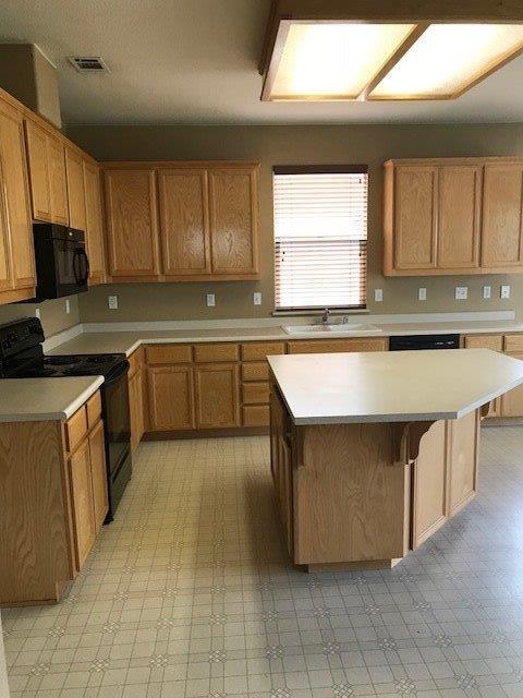 1339 Gianna Ln, Manteca, CA 95336 photo 3