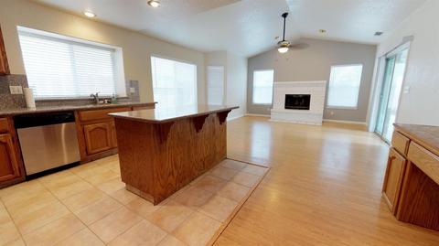 412 Montrose Ct, Modesto, CA 95355 photo 5