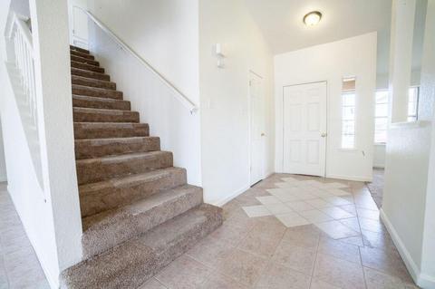 529 Driftwood Ave, Los Banos, CA 93635 photo 6