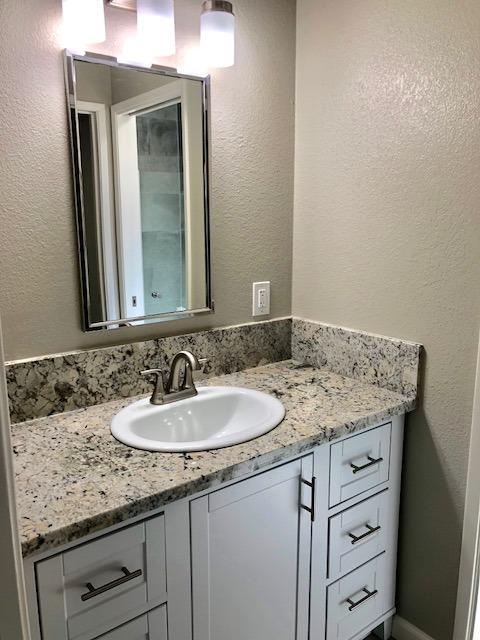 709 Leveland Ln, Modesto, CA 95350 photo 13