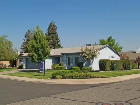 2143 Laredo Dr, Riverbank, CA 95367 photo 3