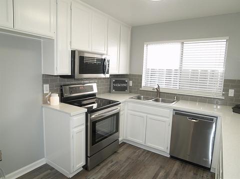 2143 Laredo Dr, Riverbank, CA 95367 photo 18