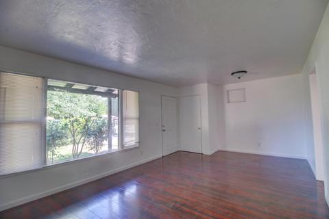 1205 Hilltop Ln, Modesto, CA 95358 photo 4