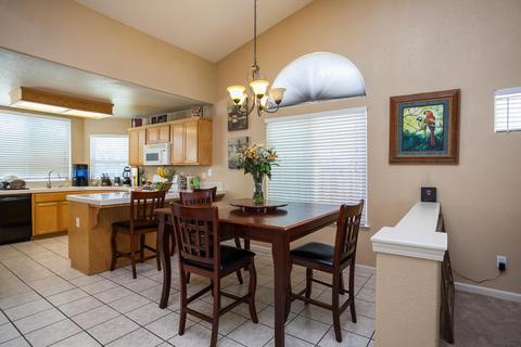 653 E Springer Dr, Turlock, CA 95382 photo 8