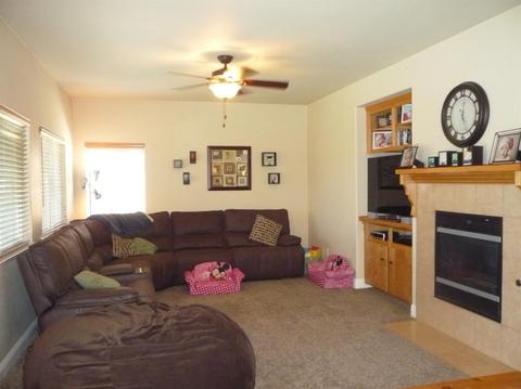 1535 Concerto Ln, Hughson, CA 95326 photo 4