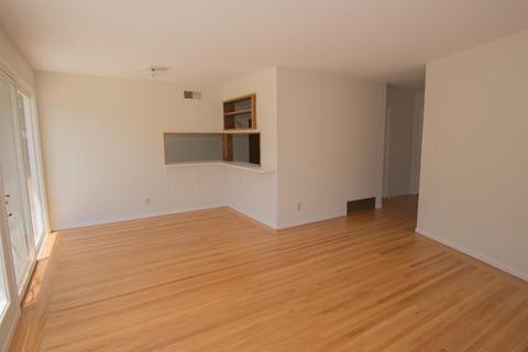 852 Grape Ave, Sunnyvale, CA 94087 photo 3