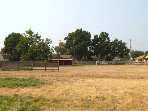 1713 Beverly Dr, Modesto, CA 95358 photo 24