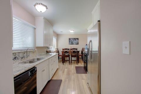 1102 Del Verde Ave, Modesto, CA 95350 photo 6