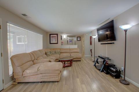 1102 Del Verde Ave, Modesto, CA 95350 photo 3