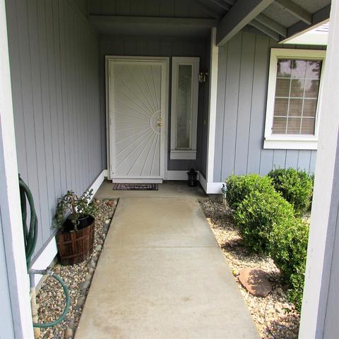 545 Bernier Cir, Galt, CA 95632 photo 2