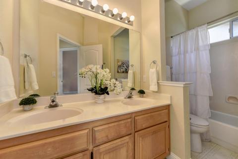 5709 Ravenswood Ln, Carmichael, CA 95608 photo 17