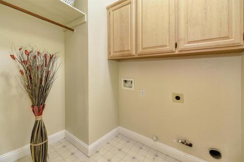 5709 Ravenswood Ln, Carmichael, CA 95608 photo 19