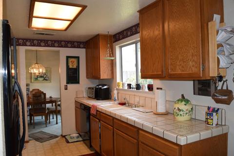 421 Cassidy Ct, Modesto, CA 95356 photo 3